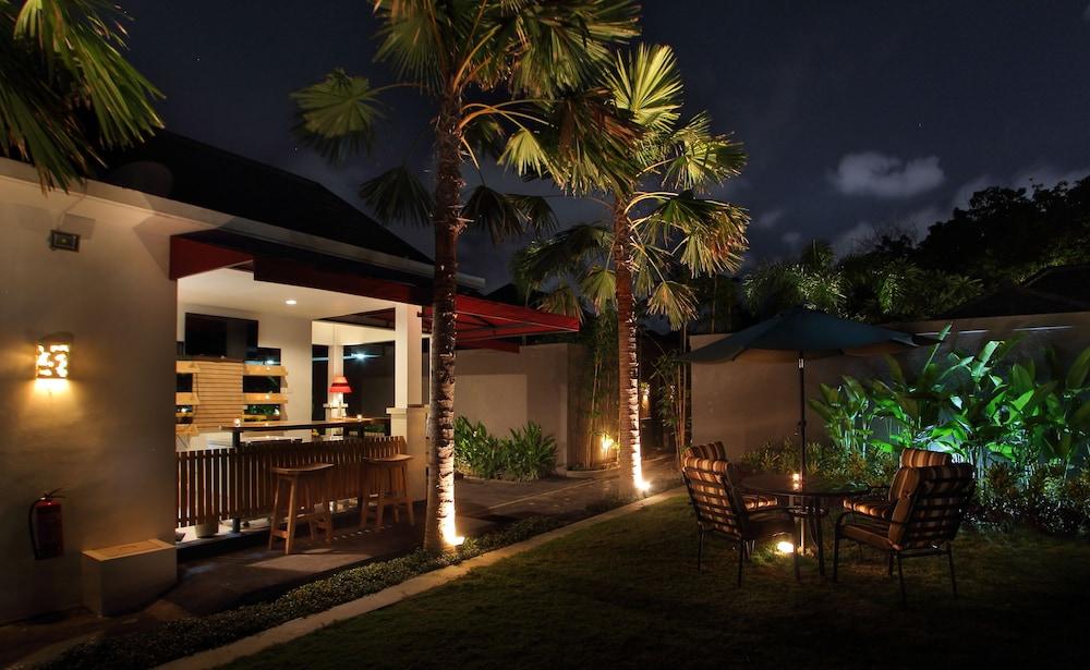 Agata Villas Seminyak Экстерьер фото