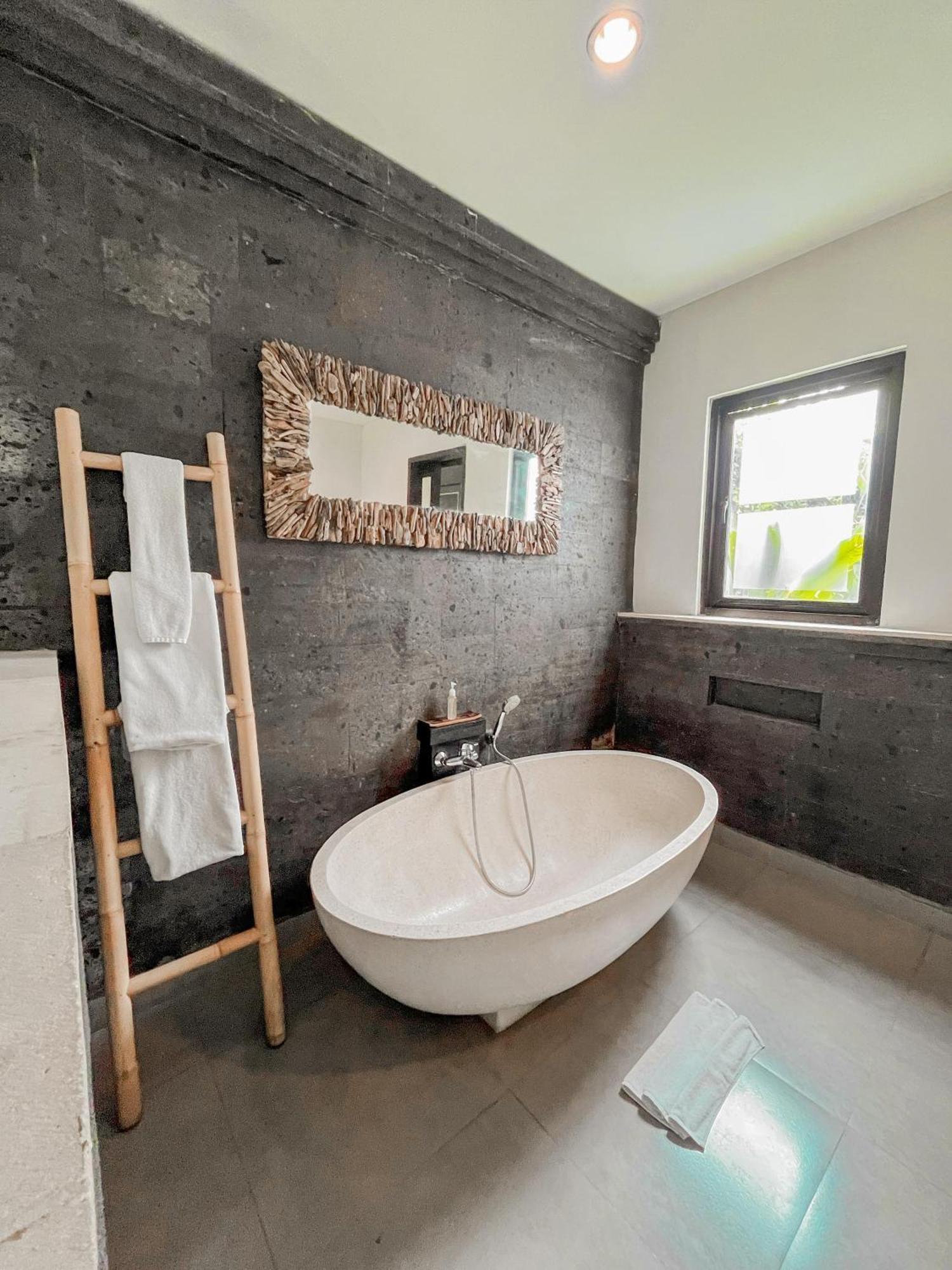 Agata Villas Seminyak Экстерьер фото