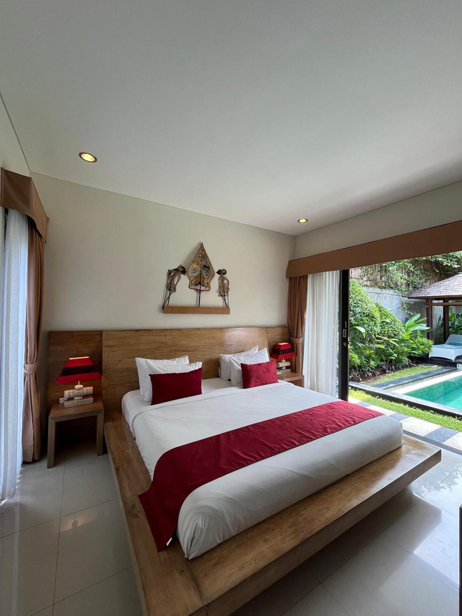 Agata Villas Seminyak Экстерьер фото